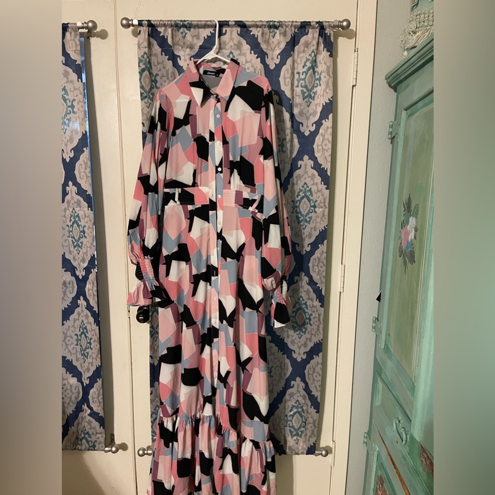 Pink & black multi colored maxi dress purchased from Kosmios! XL worn once